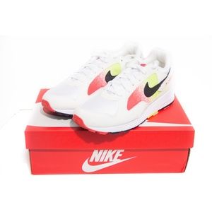 Nike Air Skylon II Volt Men Size 8.5 AO1551 105